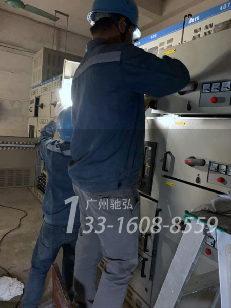 电子制造厂配电房养护